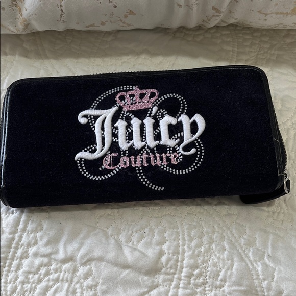 Juicy Couture Accessories - Juicy Couture Black and Pink Embroidered Wallet Y2K